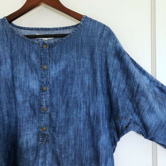 Staring At Stars Chambray Popover Shirt - Picture 3 of 7